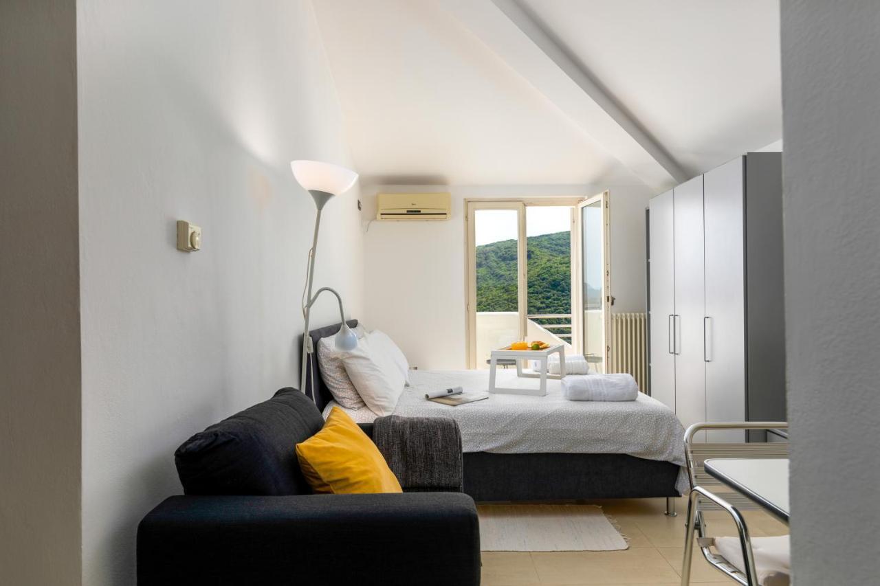 Milena Apartments Rabac Bagian luar foto