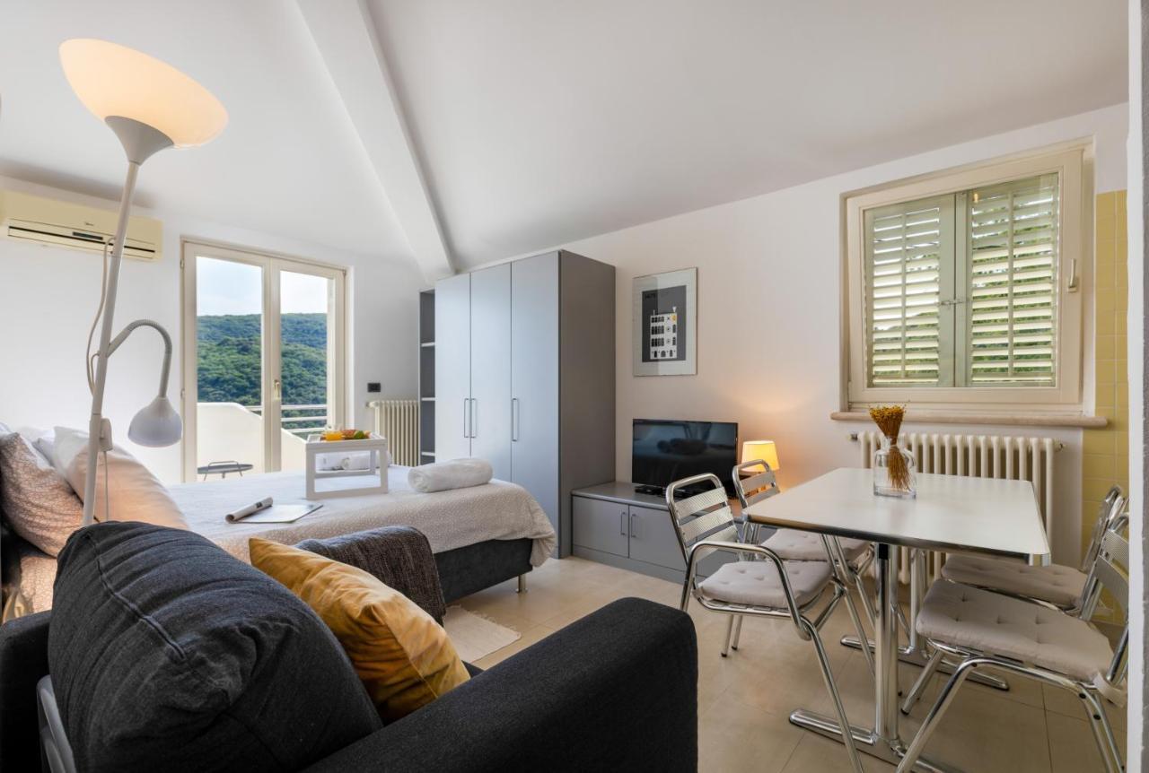 Milena Apartments Rabac Bagian luar foto