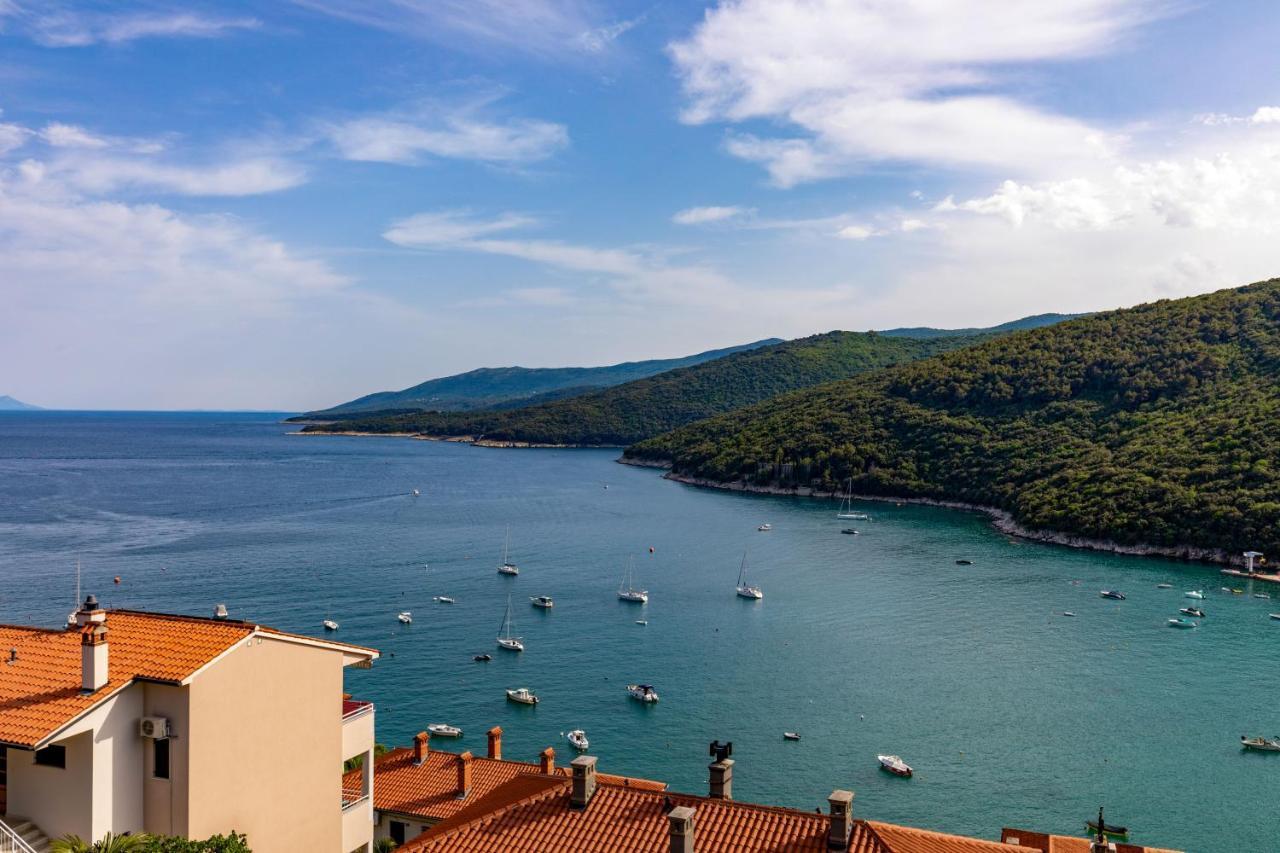Milena Apartments Rabac Bagian luar foto