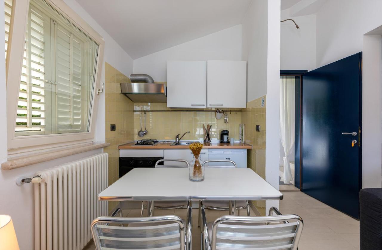 Milena Apartments Rabac Bagian luar foto