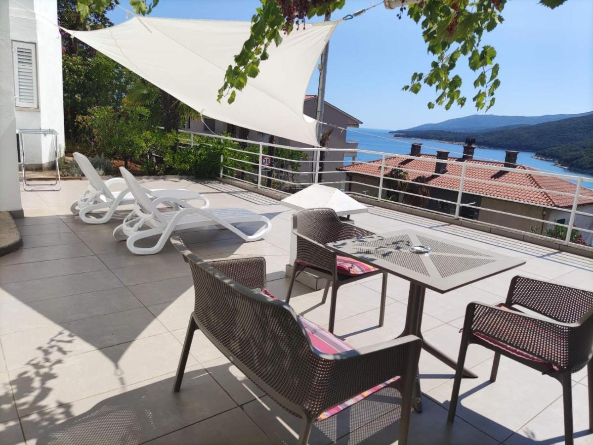 Milena Apartments Rabac Bagian luar foto