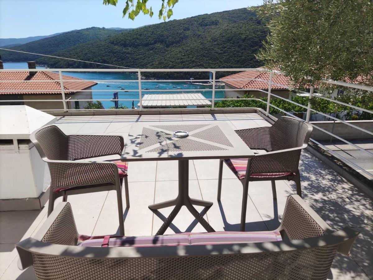 Milena Apartments Rabac Bagian luar foto