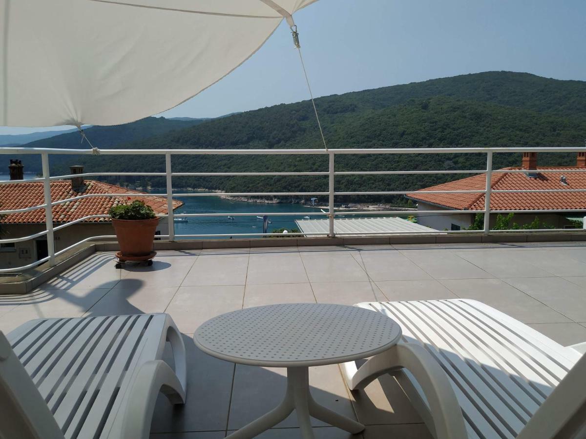 Milena Apartments Rabac Bagian luar foto